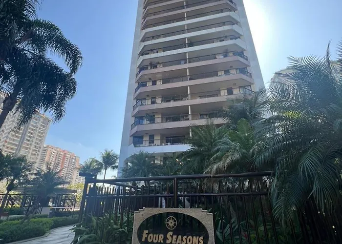 Apartamento Aconchegante Na Barra Da Tijuca Rio De Janeiro Condominio Com Servicos